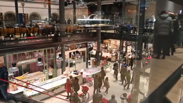 Prosinec 2019 Ravenna Itálie Centrální Trh Lidmi Eskalátory Video — Stock video