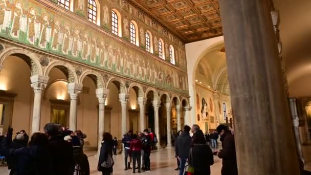Diciembre 2019 Ravenna Italia Basílica Sant Apollinare Nuovo Personas Turísticas — Vídeos de Stock