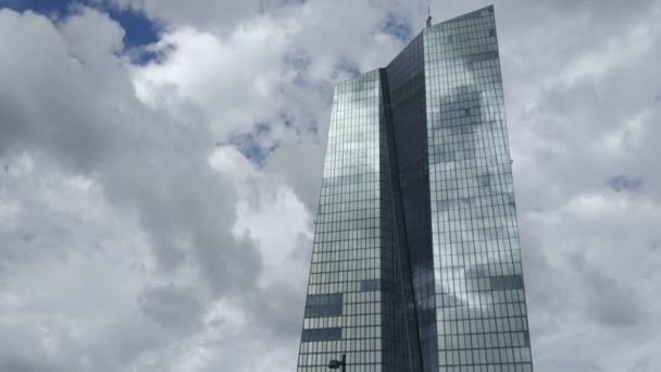 Agosto 2019 Frankfurt Main Alemanha Moderna Torre Bce Banco Europeu — Vídeo de Stock