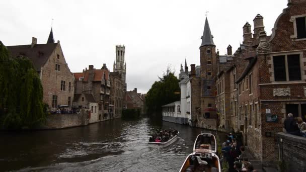 Video Van Toeristische Boten Kanaal Brugge België Stad West Vlaanderen — Stockvideo
