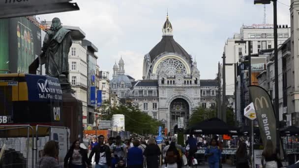 アントワープ フランダース ベルギー 8月2019 市内を歩く観光客 ビデオ — ストック動画