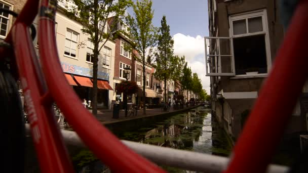 Delft Holland August 2019 Die Charmanten Und Malerischen Kanäle Die — Stockvideo