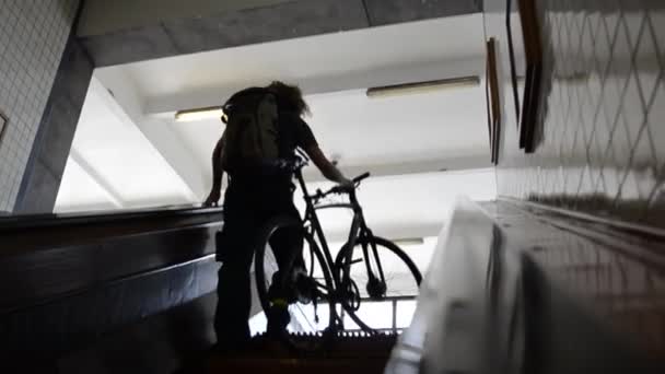 Antwerp Flanders Belgium August 2019 Sant Anna Tunnel Escalator People — Stock Video