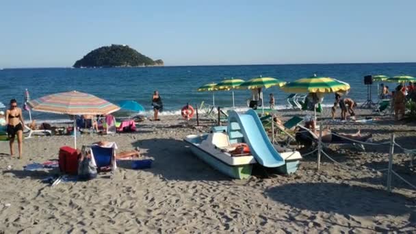 Albenga Italy July 2019 Gallinara Island Landmark Beaches Albenga Its — Stock Video