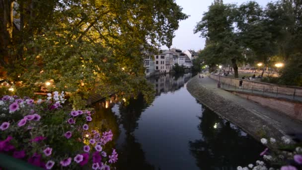 Štrasburk Francie Srpen 2019 Historická Čtvrť Petite France Hlavní Turistickou — Stock video