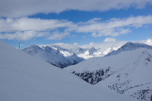 Panoramik dağ manzaralı, Passo Tonale, İtalya