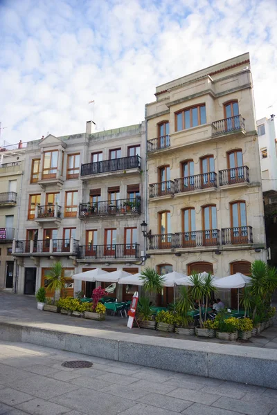 Bangunan bersejarah dekat pelabuhan Vigo, Vigo, Galicia, Spanyol — Stok Foto