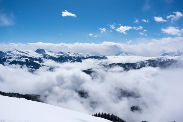 Панорамний вид на Альпи з гору над регіоні Кітцбюель, Австрія — стокове фото