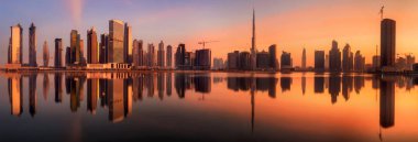 İş Dubai Körfezi, Birleşik Arap Emirlikleri