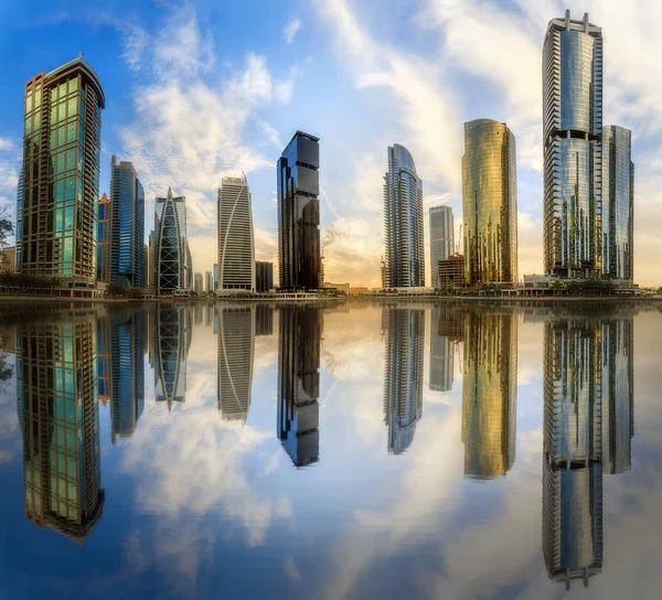 Dubai Marina bay, Spojené arabské emiráty — Stock fotografie