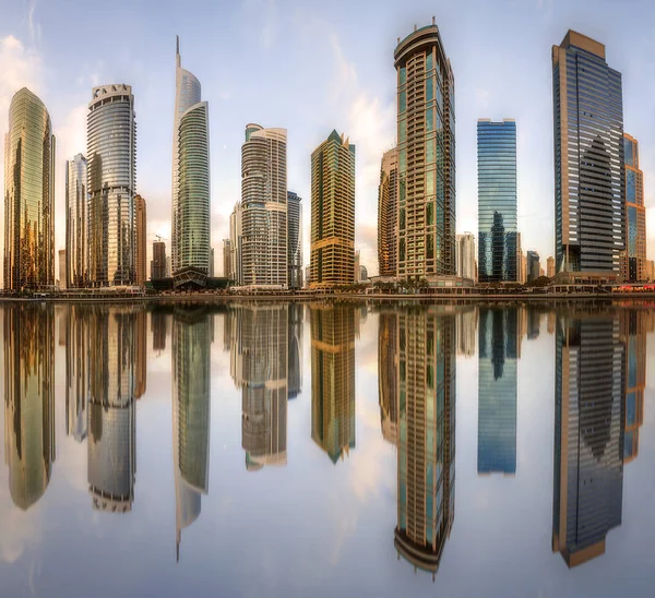 Dubai kikötői öböl, uae — Stock Fotó
