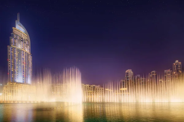 Der tanzende Brunnen von Dubai — Stockfoto