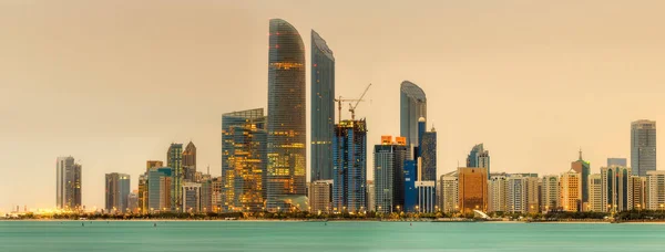 Skyline Abu Dhabi — Stockfoto