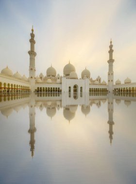 Şeyh Zayed Büyük Cami