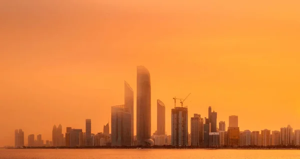 Abu Dhabi égbolt — Stock Fotó
