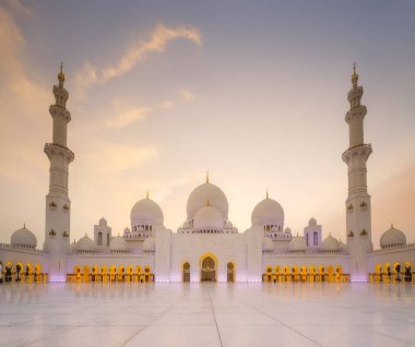 Şeyh Zayed Büyük Cami
