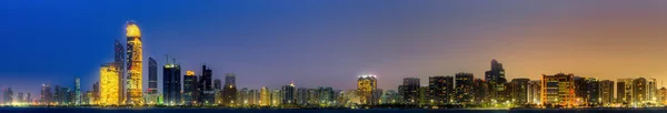 Skyline d'Abu Dhabi — Photo