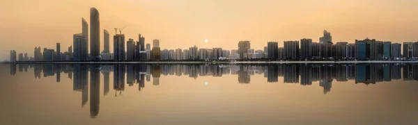 Skyline Абу-Даби — стоковое фото