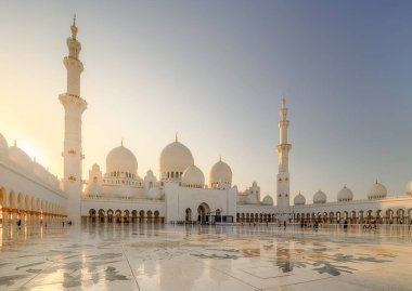 Şeyh Zayed Büyük Cami
