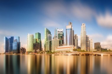 Singapur manzarası ve marina Bay görünümü