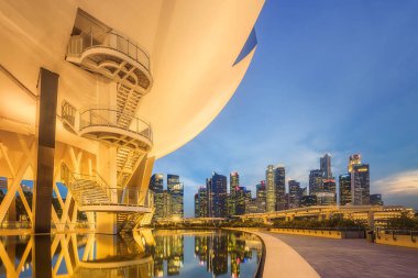 Singapur manzarası ve marina Bay görünümü