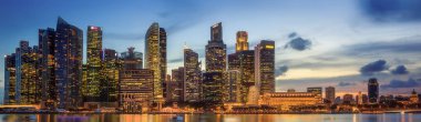 Singapur manzarası ve marina Bay görünümü