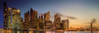 Singapur manzarası ve marina Bay görünümü
