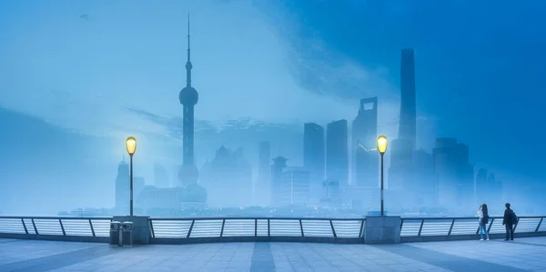 Night scenery view of Shanghai skyline at mist — Stock Photo, Image