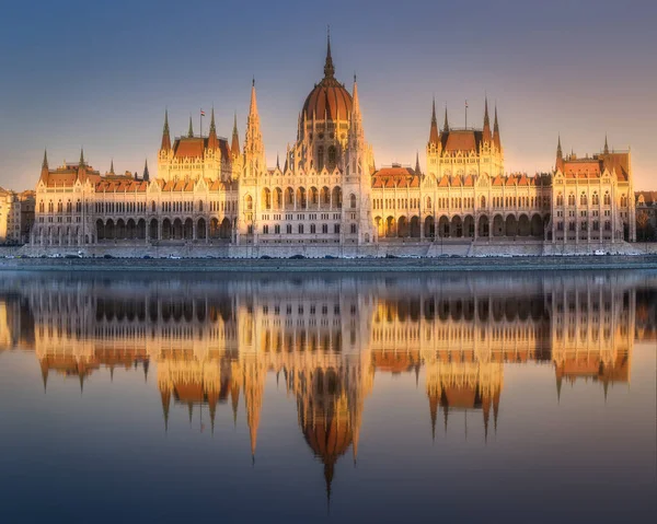 Épület a magyar Országgyűlés, Budapest — Stock Fotó