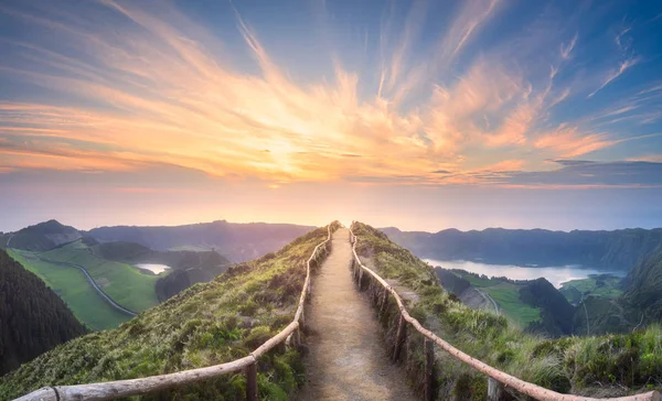 Bergslandskap ön Ponta Delgada, Azorerna — Stockfoto