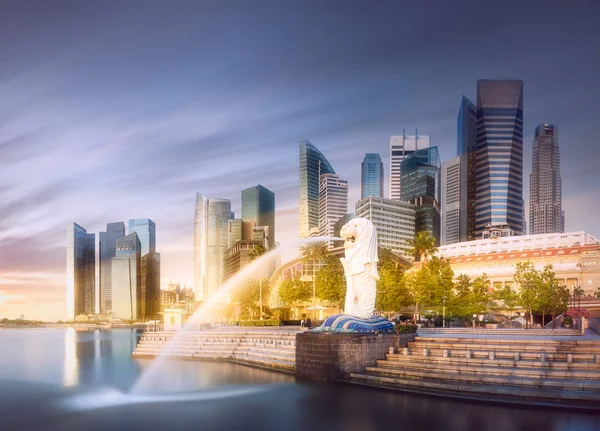 新加坡商业区和码头 — 图库照片