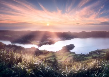 Sao Miguel Island ve göl Ponta Delgada, Azor