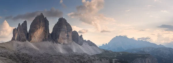 Veduta delle Tre Cime di Lavaredo, Alto Adige, Dolomiti Alpi italiane — Foto Stock
