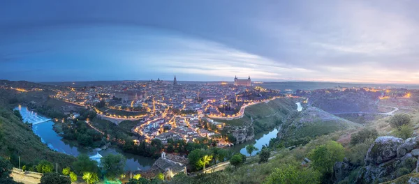 Panorama Pohled Starobylé Město Hrad Alcazar Kopci Nad Řekou Tagus — Stock fotografie