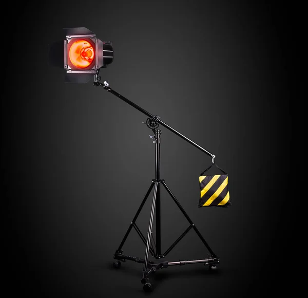 Fotografia Flash Studio Supporto Illuminazione Isolato Sfondo Nero Con Lampada — Foto Stock