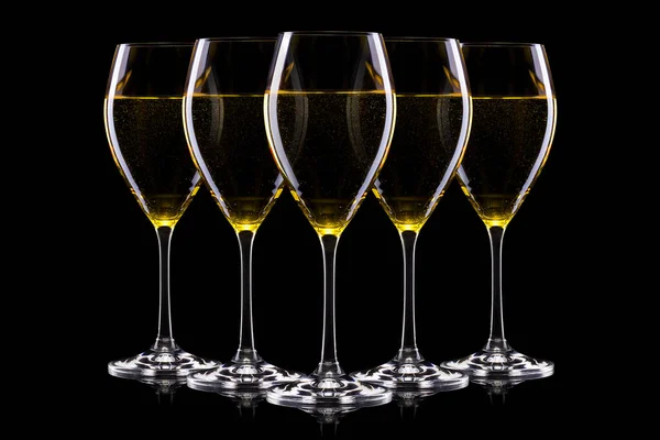 Ensemble Verres Pour Vin Blanc Sur Fond Noir Concept Activité — Photo