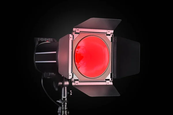 Fotografering Studio Blixt Isolerad Svart Bakgrund Med Lampa Professionell Utrustning — Stockfoto