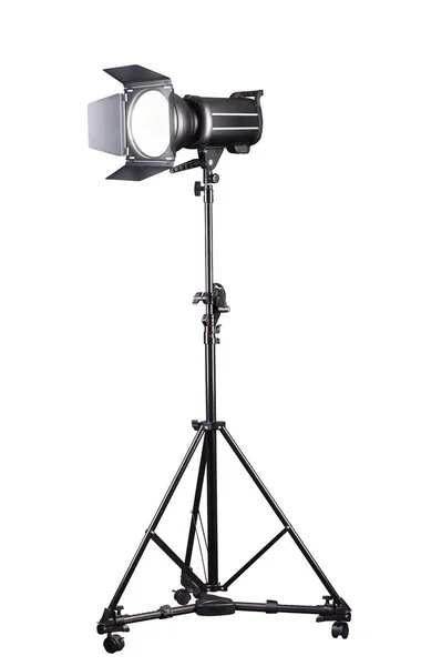 Studio de photographie flash sur un support d'éclairage isolé sur fond blanc. — Photo