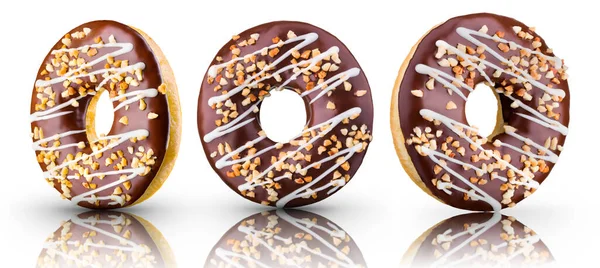 Conjunto de donuts envidraçados com polvilhas sobre um fundo branco — Fotografia de Stock