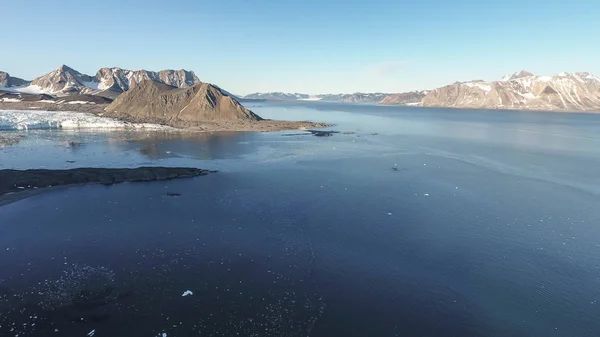 Imagem Linda Uma Paisagem Gelada Nevada — Fotografia de Stock