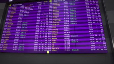 Kiev Boryspil Havalimanı Uçus tarifesi gemide tarifeli kalkış