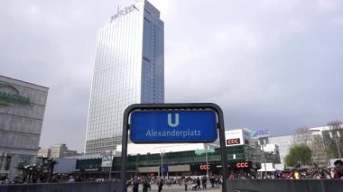 Alexanderplatz Meydanı Tren Garı Berlin, Park Inn bulutlar gökyüzü Cityscape