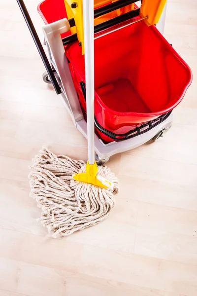 Cleaning a wooden floor — Stock Photo, Image
