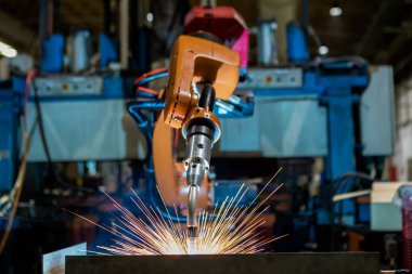 Robot ara otomotiv endüstriyel metal parça