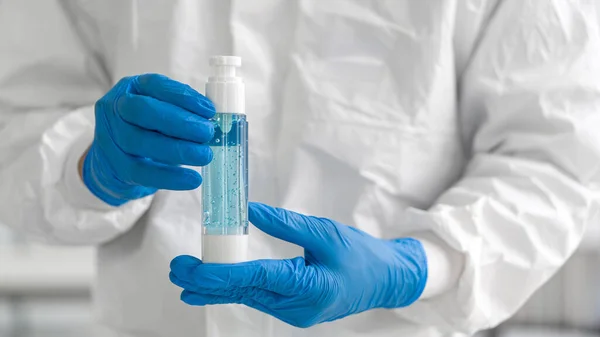 Tangan Wash Gel Hygiene Dikemas Dalam Botol Kaca Oleh Ahli — Stok Foto