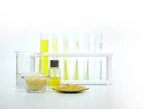 Cosmetische Chemicaliën Ingrediënt Witte Laboratoriumtafel Carnauba Wax Flakes 200 Candelilla — Stockfoto