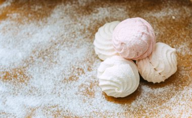 Marshmallow ahşap tablo 2