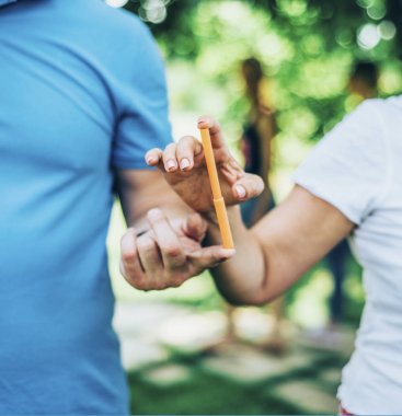 kalem ve elleri ile ekip oluşturma çalışmaları