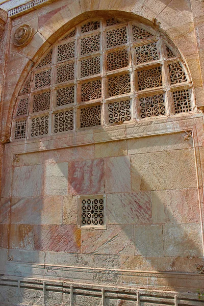 Sarkehj Роза Makarba, Ахмедабад в Гуджарат Індії. — стокове фото