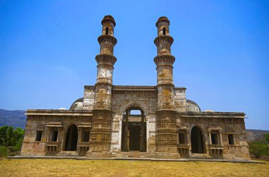 Kevada Mescidi dış görünümü Minare, kubbe ve dar merdivenler gibi küre vardır. UNESCO, Champaner - Pavagadh arkeolojik Park, İstanbul, Türkiye